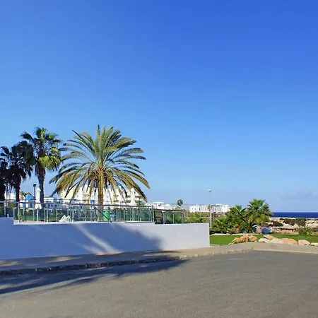 Calypso - Coralli Beachfront Апартаменты *